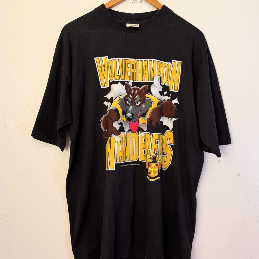Wolverhampton Wanderers FC Soccer Nutmeg Looney Tunes style T-Shirt XL Men’s